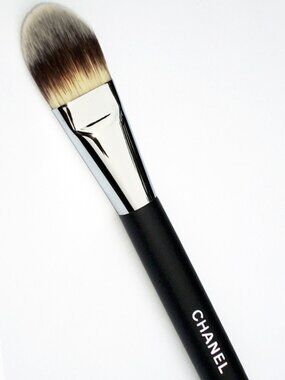 Chanel #6 Foundation Makeup Brush